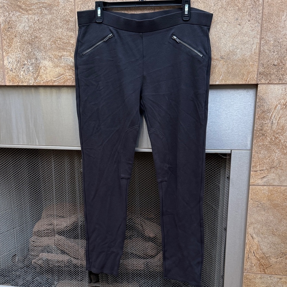 GAP women’s Jodhpurs black pants
